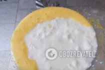 Оладьи на кислом молоке - Шаг 2 Оладьи на кислом молоке - Шаг 2