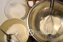 Оладки на сметані - Крок 1 Оладки на сметані - Крок 1