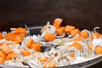 Гуляш по угорськи - Крок 4 Гуляш по угорськи - Крок 4