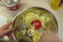 Яблучні оладки - Крок 6 Яблучні оладки - Крок 6