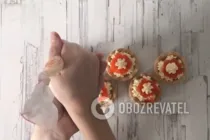 Тарталетки с икрой - Шаг 6 Тарталетки с икрой - Шаг 6