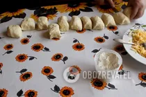 Хачапури с сыром - Шаг 4 Хачапури с сыром - Шаг 4