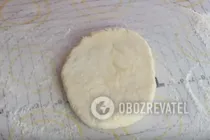 Хачапури с творогом - Шаг 4 Хачапури с творогом - Шаг 4