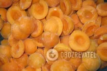 Шарлотка с абрикосами - Шаг 1 Шарлотка с абрикосами - Шаг 1