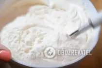 Шарлотка со сливами - Шаг 3 Шарлотка со сливами - Шаг 3
