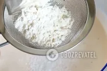 Шарлотка с клубникой - Шаг 3 Шарлотка с клубникой - Шаг 3