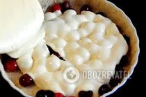 Шарлотка с вишней - Шаг 7 Шарлотка с вишней - Шаг 7