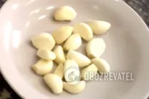 Грінки з часником - Крок 1 Грінки з часником - Крок 1