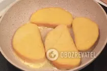 Гренки на сковороде - Шаг 6 Гренки на сковороде - Шаг 6