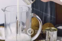 Кокосовий молочний коктейль "Рафаелло" - Крок 4 Кокосовий молочний коктейль "Рафаелло" - Крок 4