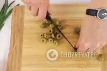 Салат із куркою, горіхами і квасолею - Крок 3 Салат із куркою, горіхами і квасолею - Крок 3