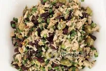 Салат із куркою, горіхами і квасолею - Крок 9 Салат із куркою, горіхами і квасолею - Крок 9