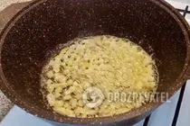 Молочний суп із картоплею і сиром - Крок 1 Молочний суп із картоплею і сиром - Крок 1