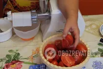 Томатний сік класичний - Крок 1 Томатний сік класичний - Крок 1