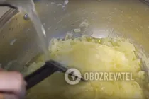 Луковый суп с мукой - Шаг 4 Луковый суп с мукой - Шаг 4