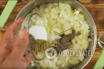Цибулевий суп із вершками і травами - Крок 3 Цибулевий суп із вершками і травами - Крок 3