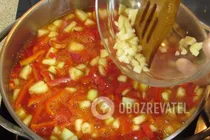 Салат из кабачков с помидорами и перцем - Шаг 5 Салат из кабачков с помидорами и перцем - Шаг 5