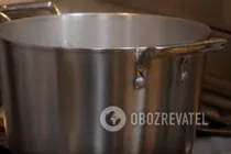 Малосольные огурцы с укропом - Шаг 2 Малосольные огурцы с укропом - Шаг 2