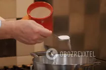 Малосольные огурцы с укропом - Шаг 3 Малосольные огурцы с укропом - Шаг 3
