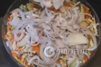 Салат із болгарським перцем та овочами - Крок 4 Салат із болгарським перцем та овочами - Крок 4