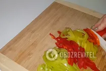 Салат из капусты с помидорами - Шаг 1 Салат из капусты с помидорами - Шаг 1