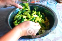 Пикантный салат из кабачков - Шаг 5 Пикантный салат из кабачков - Шаг 5