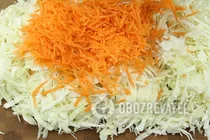 Квашена капуста з морквою - Крок 2 Квашена капуста з морквою - Крок 2