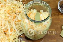 Квашена капуста з морквою - Крок 6 Квашена капуста з морквою - Крок 6