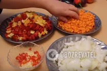 Грецький салат з квасолею і овочами - Крок 3 Грецький салат з квасолею і овочами - Крок 3