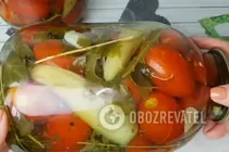 Мариновані помідори з болгарським перцем - Крок 15 Мариновані помідори з болгарським перцем - Крок 15