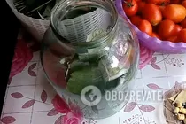 Квашені помідори з листям малини - Крок 3 Квашені помідори з листям малини - Крок 3