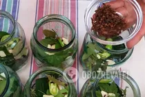 Мариновані огірки з коріандром - Крок 6 Мариновані огірки з коріандром - Крок 6