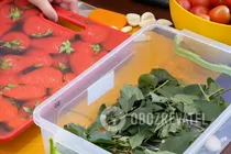 Квашеные помидоры с листьями ореха - Шаг 3 Квашеные помидоры с листьями ореха - Шаг 3