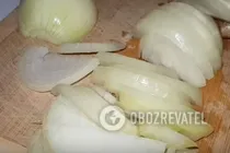 Салат на зиму с огурцами и капустой - Шаг 2 Салат на зиму с огурцами и капустой - Шаг 2