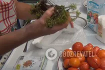 Малосольні помідори в пакеті за 5 хвилин - Крок 3 Малосольні помідори в пакеті за 5 хвилин - Крок 3