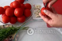 Малосольные помидоры, фаршированные чесноком - Шаг 1 Малосольные помидоры, фаршированные чесноком - Шаг 1
