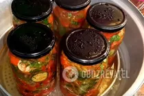 Салат з огірками і болгарським перцем - Крок 8 Салат з огірками і болгарським перцем - Крок 8