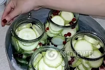 Мариновані кабачки з червоною смородиною - Крок 6 Мариновані кабачки з червоною смородиною - Крок 6