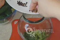 Квашеные огурцы с укропом - Шаг 3 Квашеные огурцы с укропом - Шаг 3