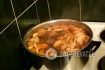 Компот із сухофруктів і свіжих яблук - Крок 3 Компот із сухофруктів і свіжих яблук - Крок 3