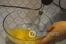Гоголь-моголь з вишневим соком - Крок 2 Гоголь-моголь з вишневим соком - Крок 2