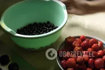 Компот из клубники и смородины - Шаг 2 Компот из клубники и смородины - Шаг 2