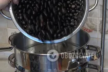Смородиновий сік у соковарці - Крок 6 Смородиновий сік у соковарці - Крок 6