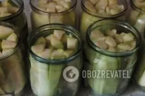 Мариновані кабачки з петрушкою і кетчупом - Крок 2 Мариновані кабачки з петрушкою і кетчупом - Крок 2