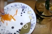 Мариновані кабачки з гвоздикою і часником - Крок 5 Мариновані кабачки з гвоздикою і часником - Крок 5