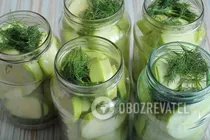 Мариновані кабачки з листям смородини - Крок 4 Мариновані кабачки з листям смородини - Крок 4