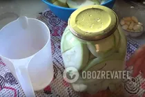 Мариновані кабачки з морквою і часником - Крок 5 Мариновані кабачки з морквою і часником - Крок 5