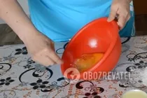 Пончики на згущеному молоці - Крок 1 Пончики на згущеному молоці - Крок 1