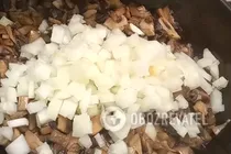 Крокети з цибулею і грибами - Крок 4 Крокети з цибулею і грибами - Крок 4