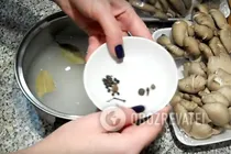 Мариновані гливи з цибулею - Крок 2 Мариновані гливи з цибулею - Крок 2